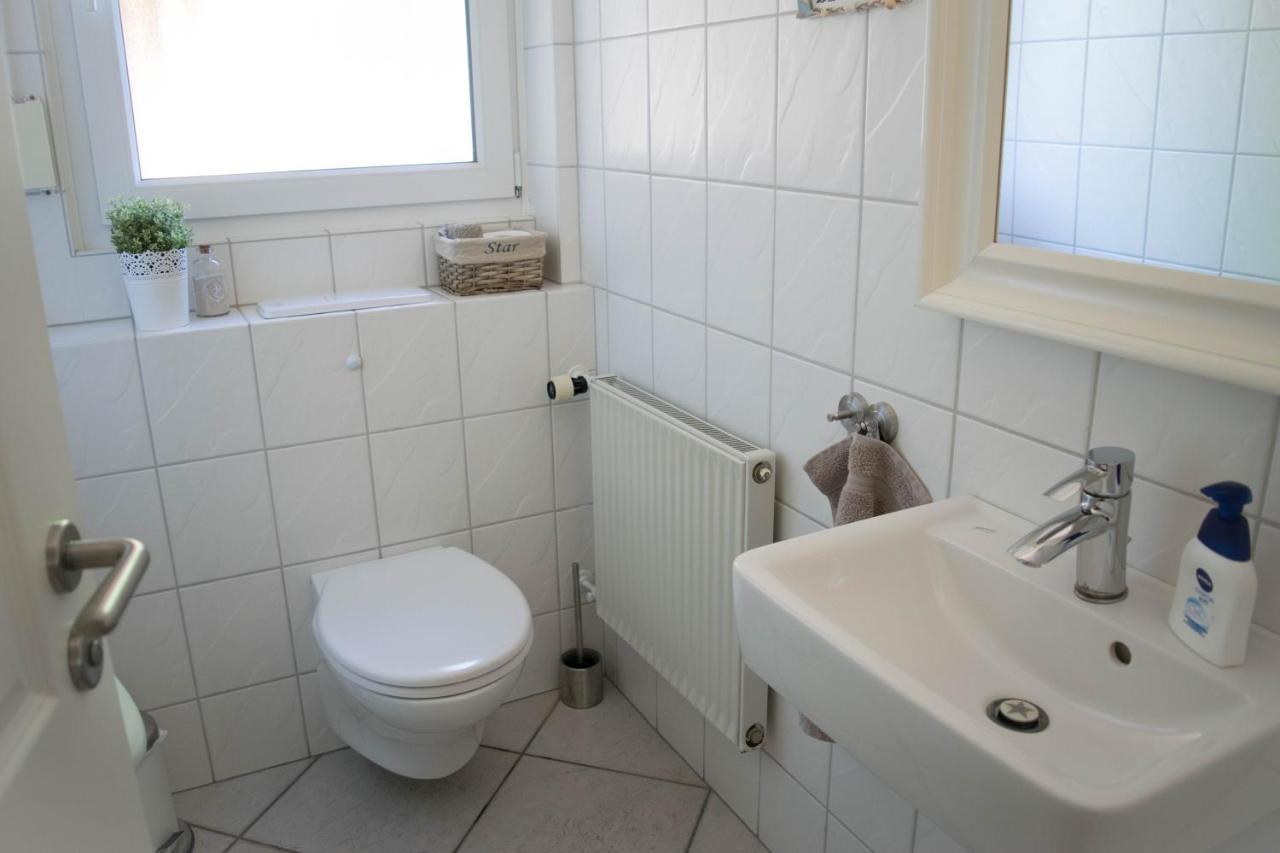 Ferienwohnung Nordic Im Deichhaus Husum  Exterior foto